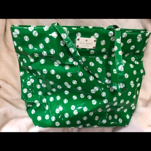 kate spade Handbags - Kate Spade Tote Bag with Matching Makeup Bag